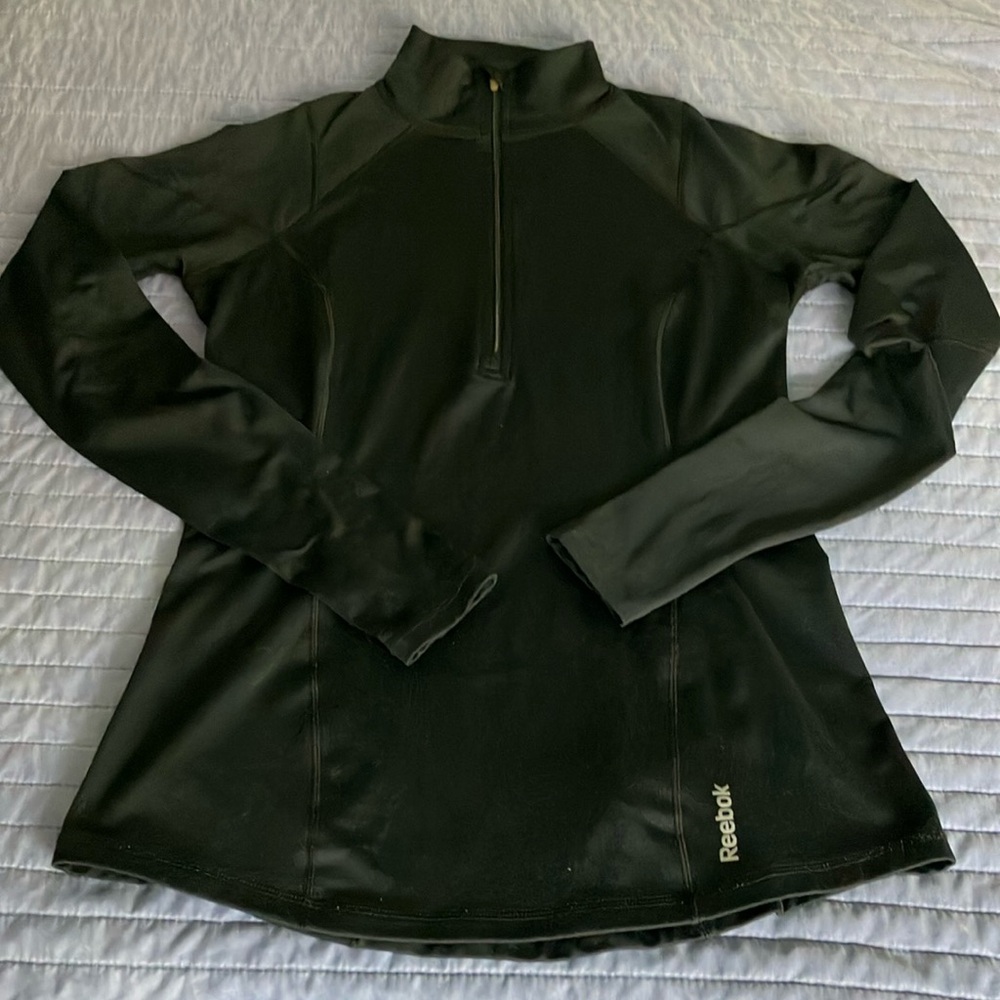 Reebok Tech Long Sleeve - women’s medium black